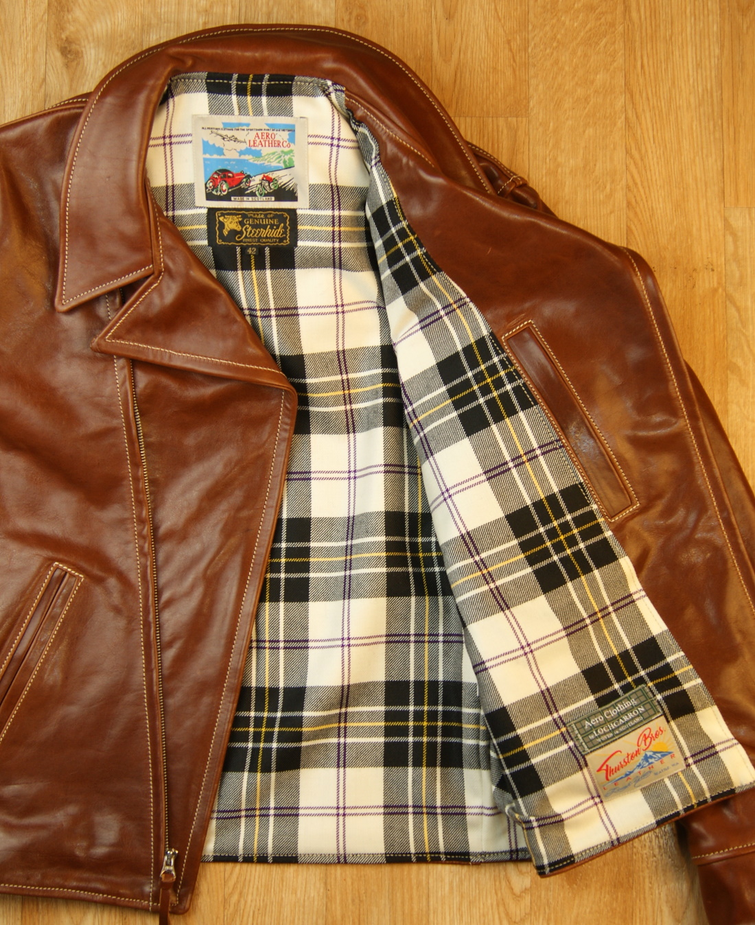 Aero Hooch Hauler Russet Badalassi UH8 MacPherson Dress Modern tartan lining.jpg