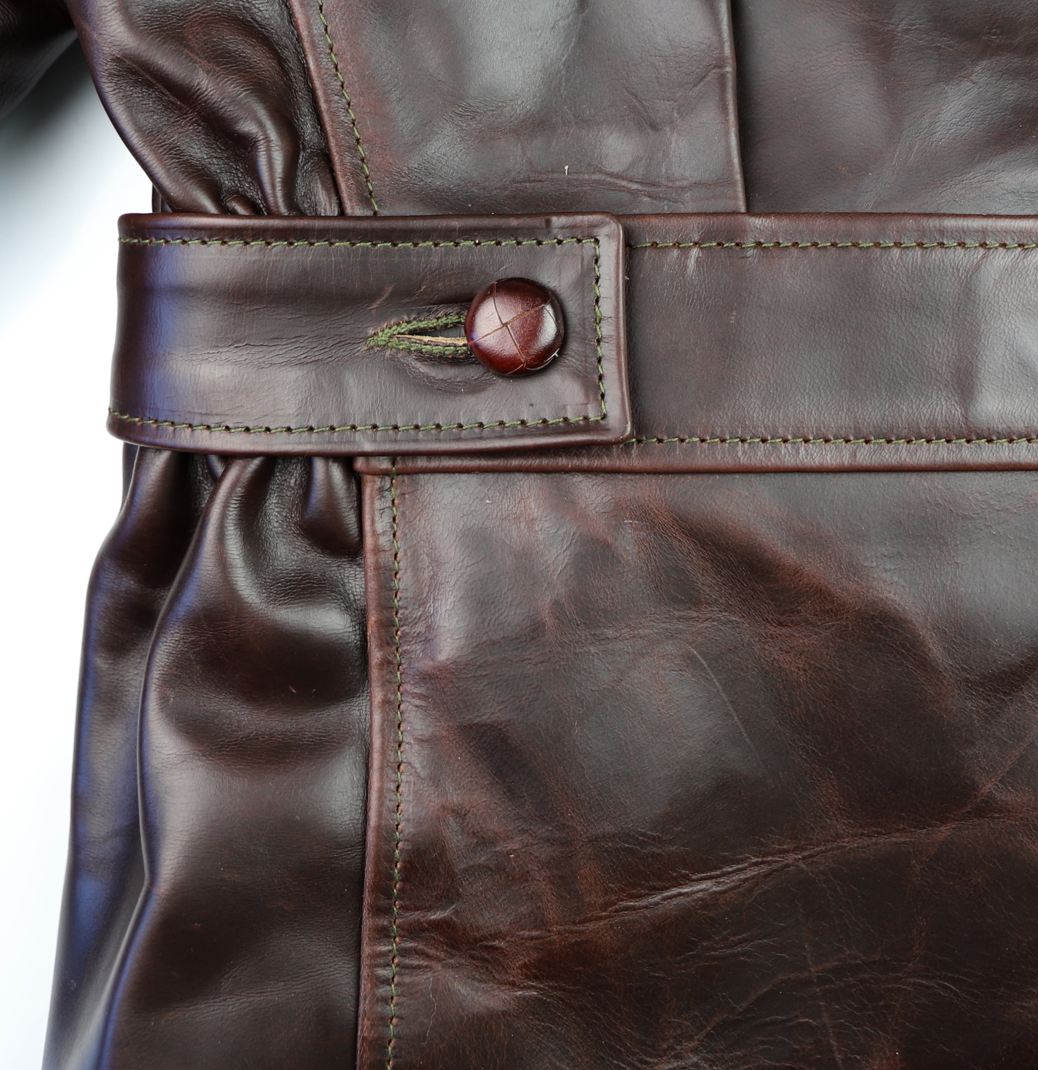 Aero Hudson Brown CXL FQHH R8B belt button.jpg