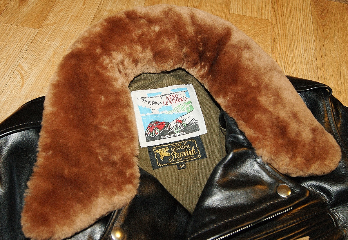 Aero J106 Ridley Black CXL Steerhide 44 fur collar.jpg