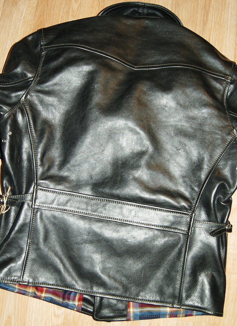 Aero Mulligan Black Vicenza Horsehide back smaller.jpg