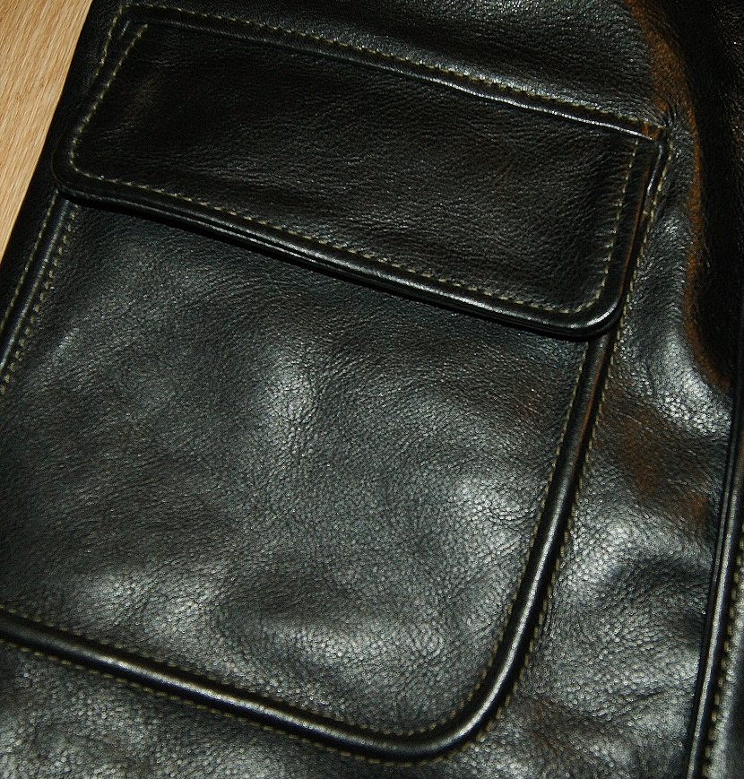 Aero Mulligan Black Vicenza Horsehide pocket smaller.jpg