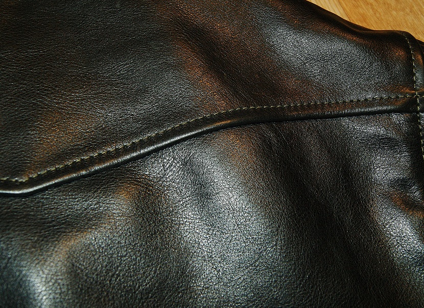 Aero Mulligan Black Vicenza Horsehide shoulder grain.jpg