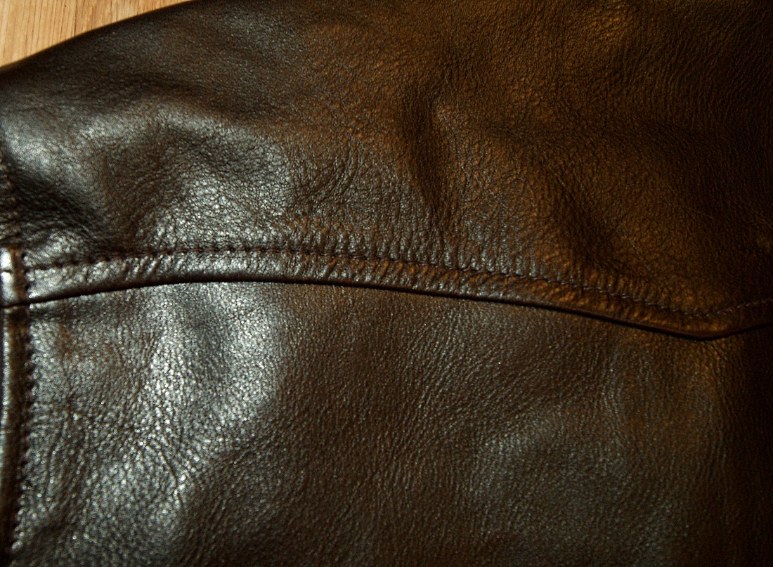 Aero Mulligan Dark Seal Vicenza Horsehide D3 yoke.jpg