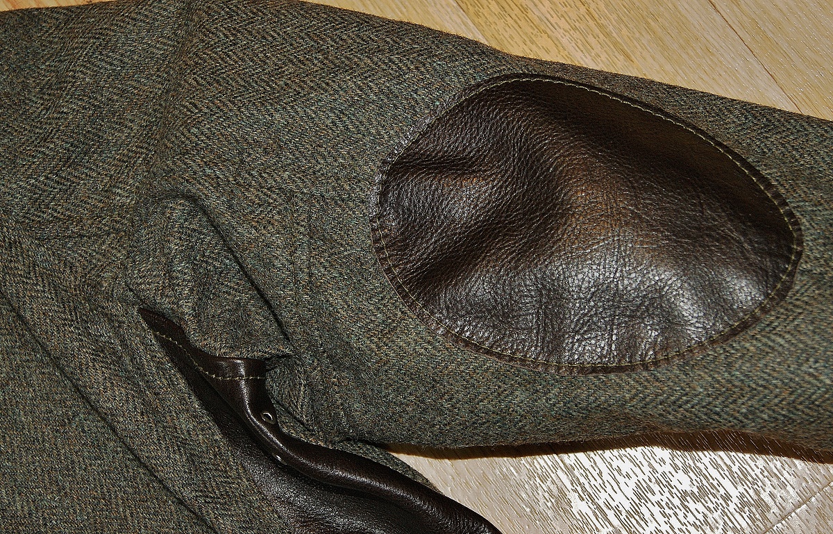 Aero Premier Bootlegger Tweed and Horsehide 40 elbow patch.jpg