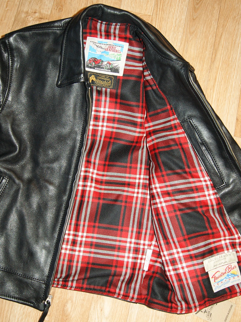 Aero Premier Highwayman Black Vicenza Horsehide 88V Tweedside tartan lining.jpg