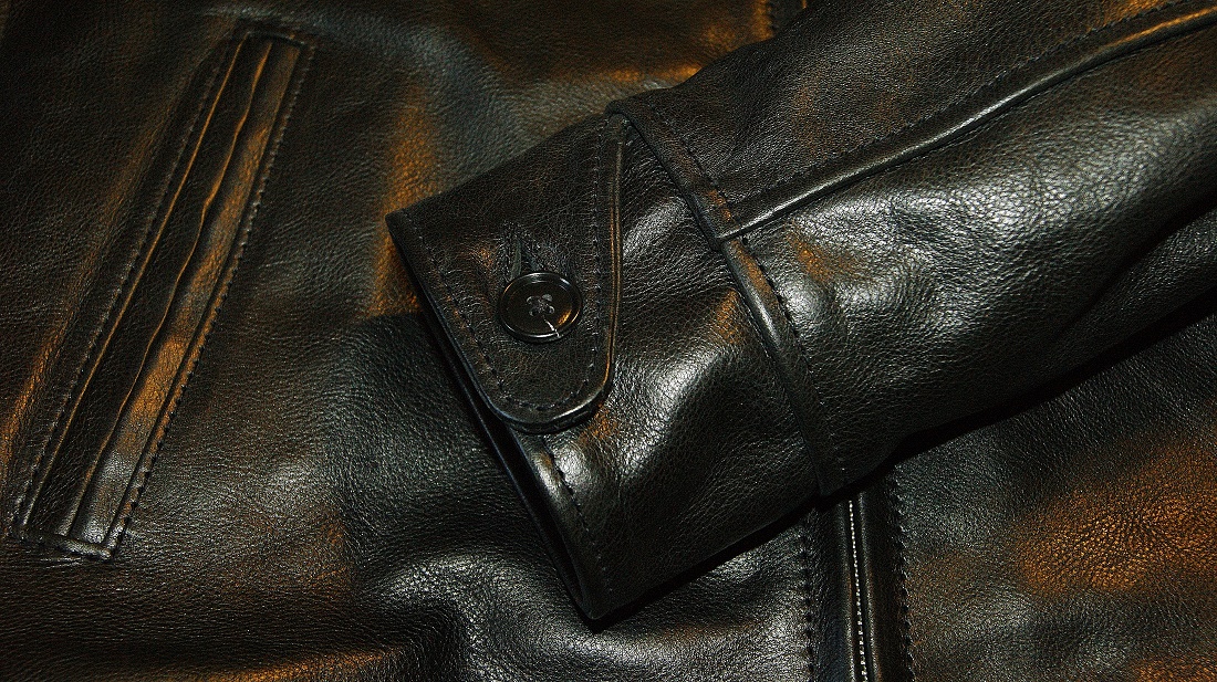 Aero Premier Highwayman Black Vicenza Horsehide cuff.jpg