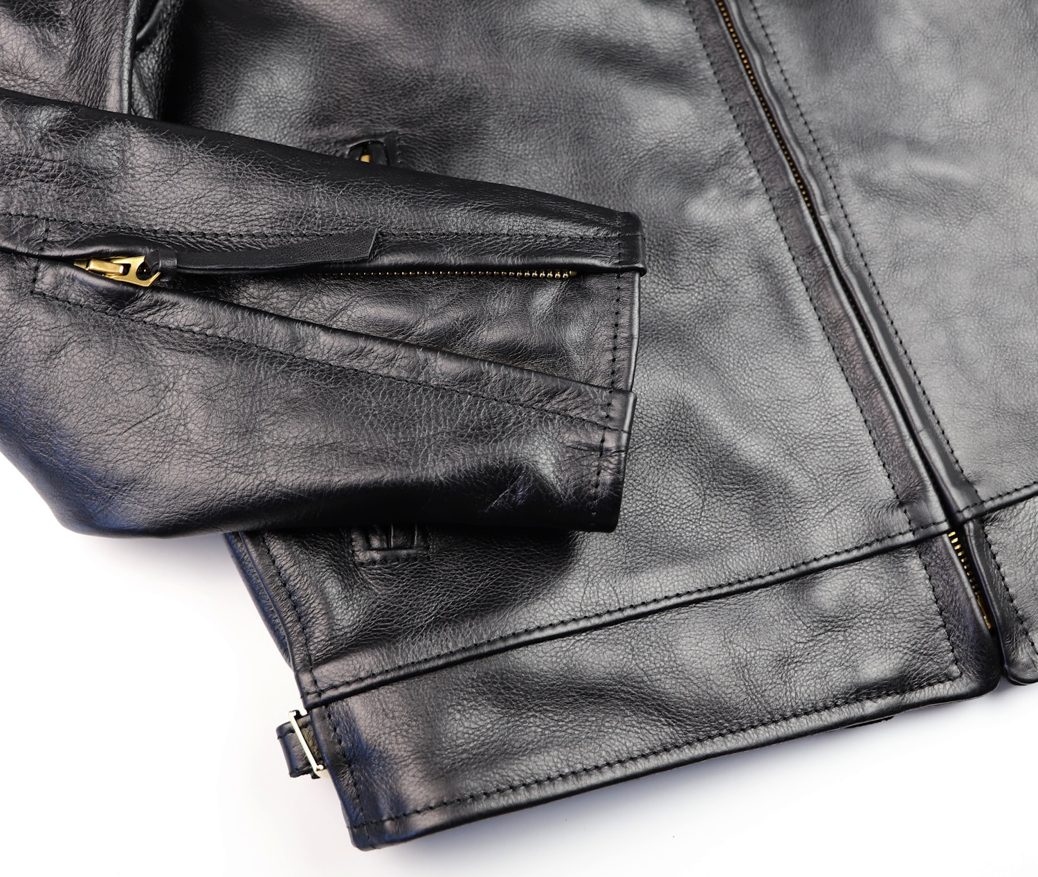 Aero Premier Highwayman Black Vicenza Horsehide FR9 sleeve zipper.jpg