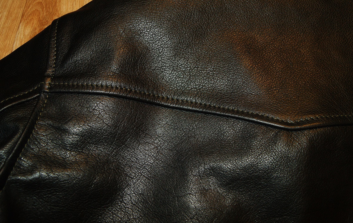 Aero Premier Highwayman Black Vicenza Horsehide yoke.jpg