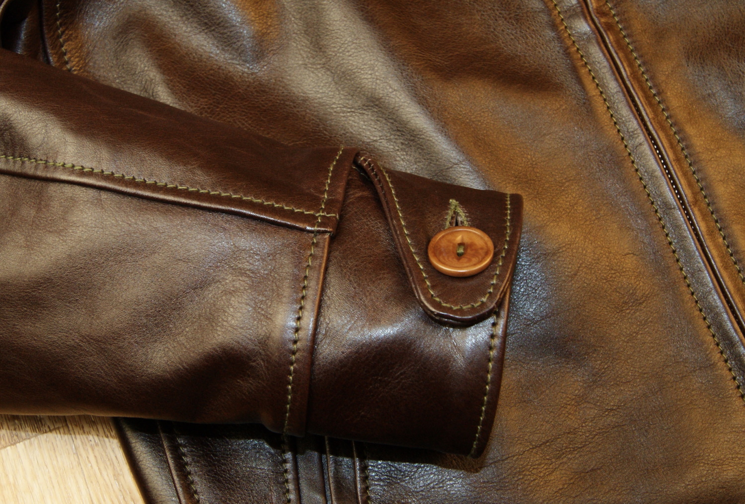 Aero Premier Highwayman Dark Seal Vicenza Horsehide JDN1 cuff.jpg