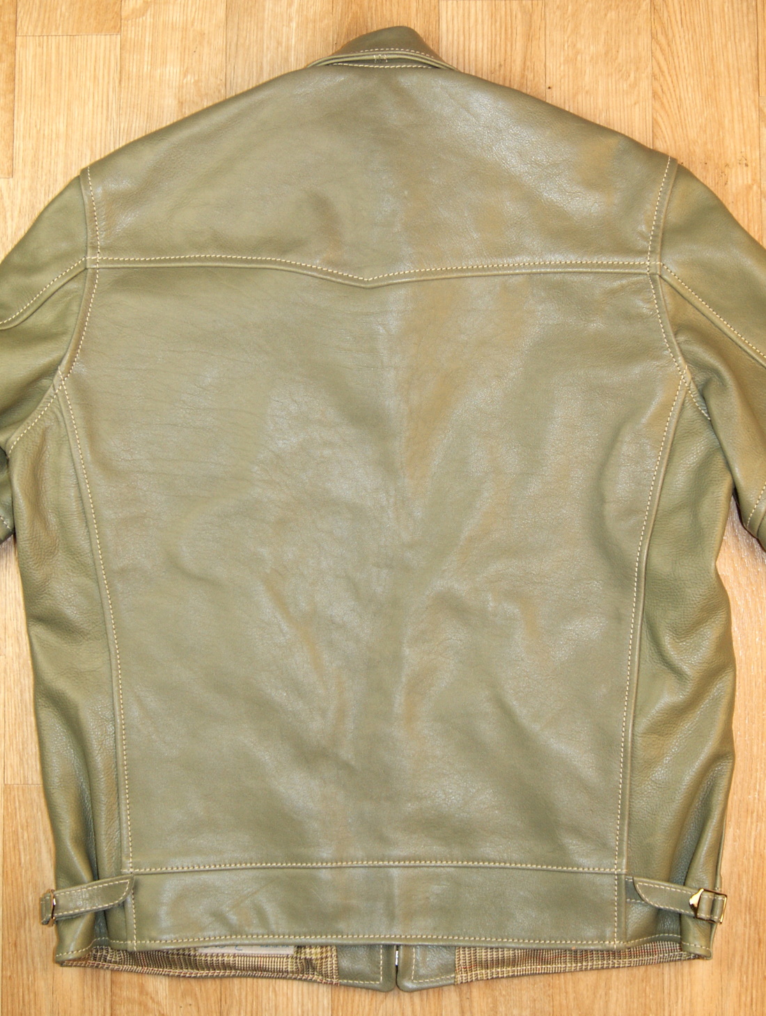 Aero Premier Highwayman Olive Vicenza Horsehide YVK back.jpg