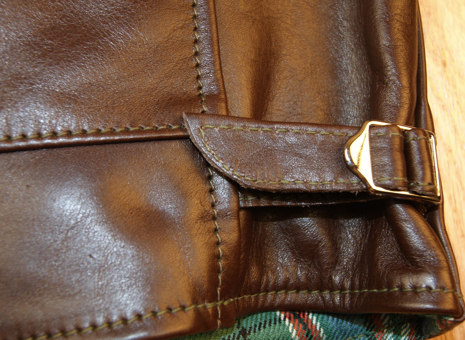 Aero Premier Highwayman Seal Vicenza Horsehide ENC side cinch.jpg