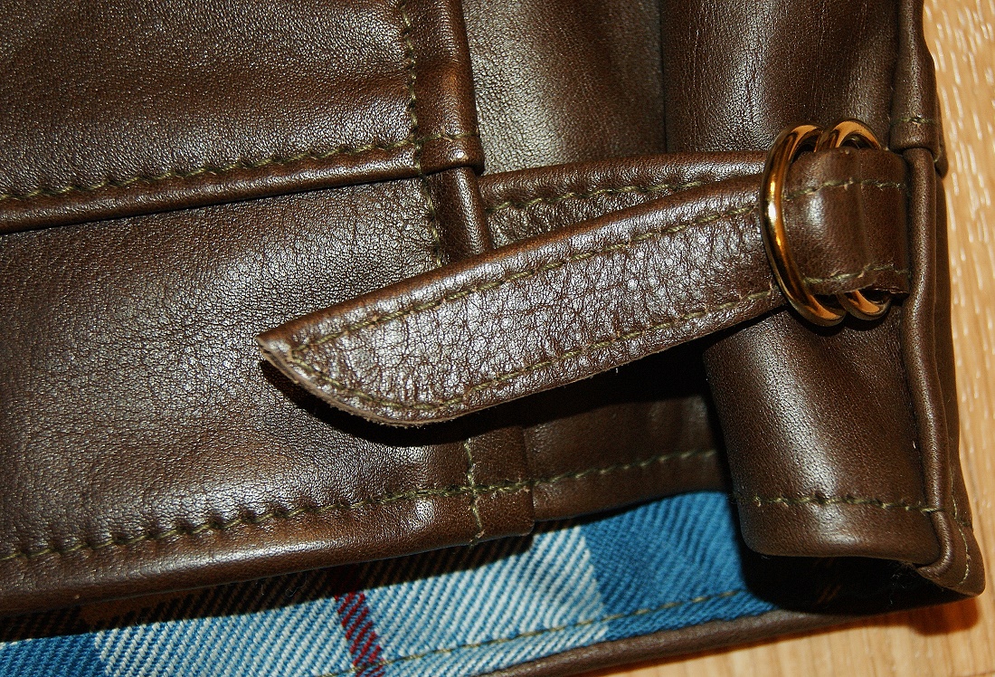 Aero Premier Highwayman Seal Vicenza Horsehide side cinch.jpg