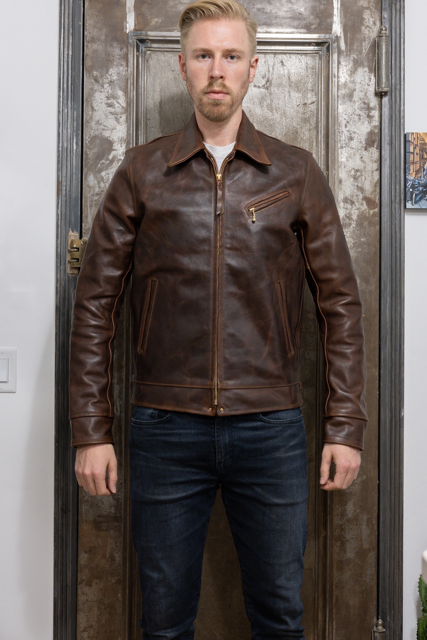 Aero Premier Highwayman Tumbled Brown customer fit photo 4.jpeg