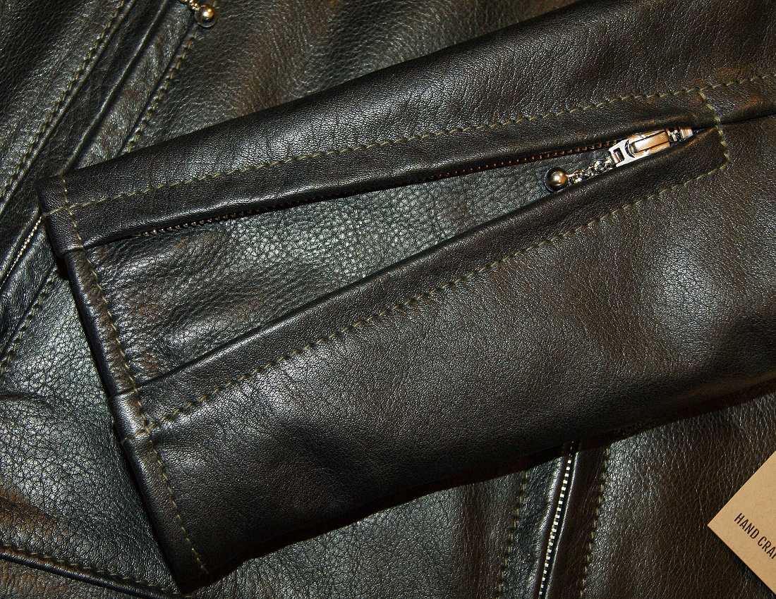 Aero Premier Zip Sleeve Highwayman 59'er Black Vicenza Horsehide zip sleeve.jpg