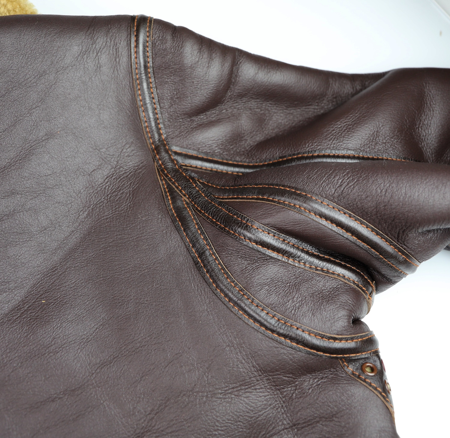 Aero RAF Pre-War Model Seal Brown V4C underarm gusset.jpg