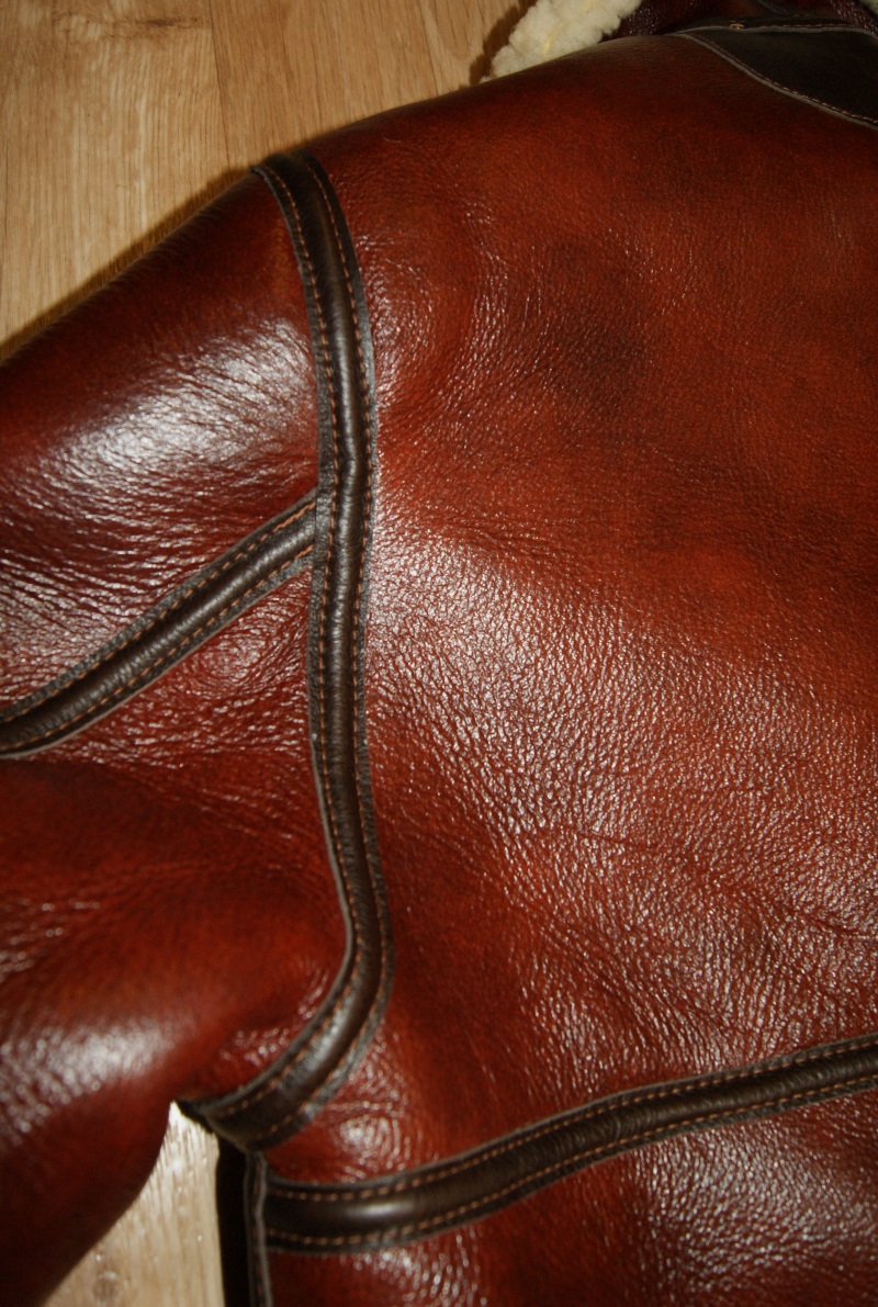 Aero Redskin D-1 DL9 shoulder grain.jpg