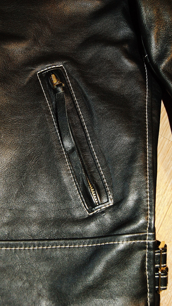 Aero Ridley Black Vicenza Horsehide handwarmer pocket.jpg