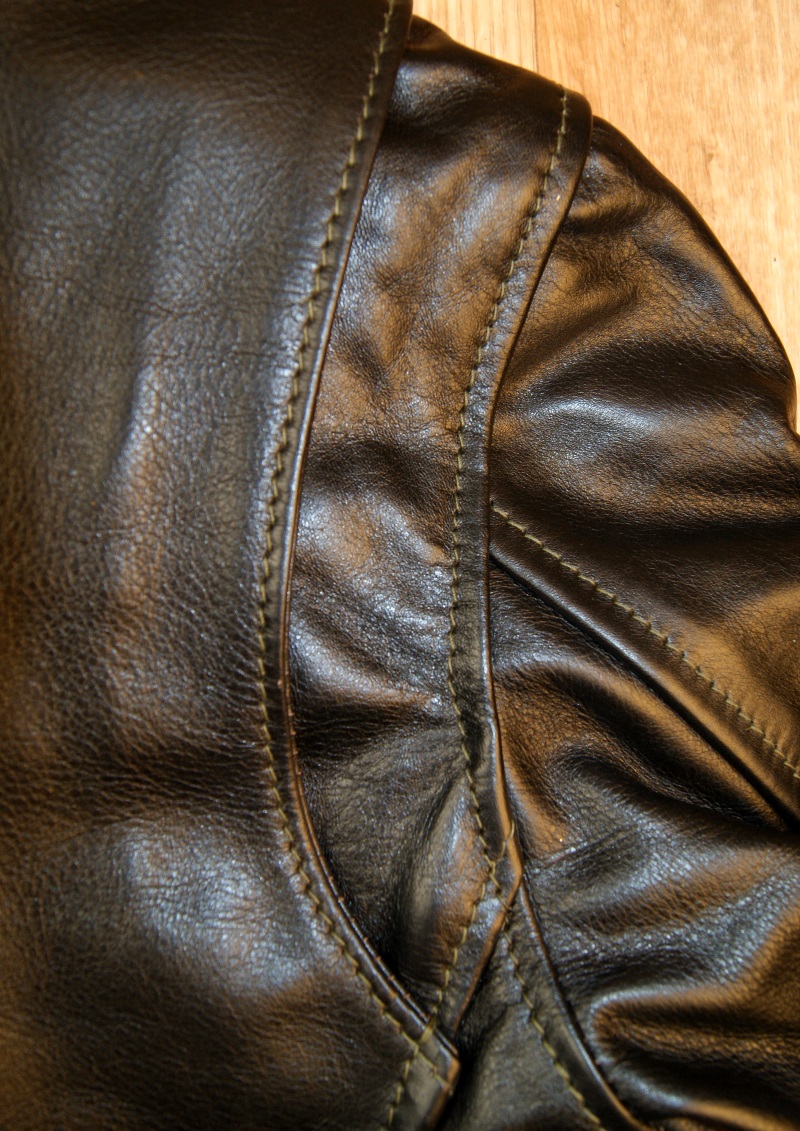 Aero Ridley Blackened Brown Vicenza Horsehide HB1 shoulder gusset.jpg