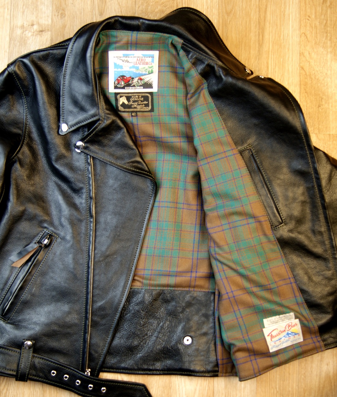 Aero Ridley Blackened Brown Vicenza Horsehide KN1 MACGILLIVRAY HUNTING ANCIENT tartan lining.jpg