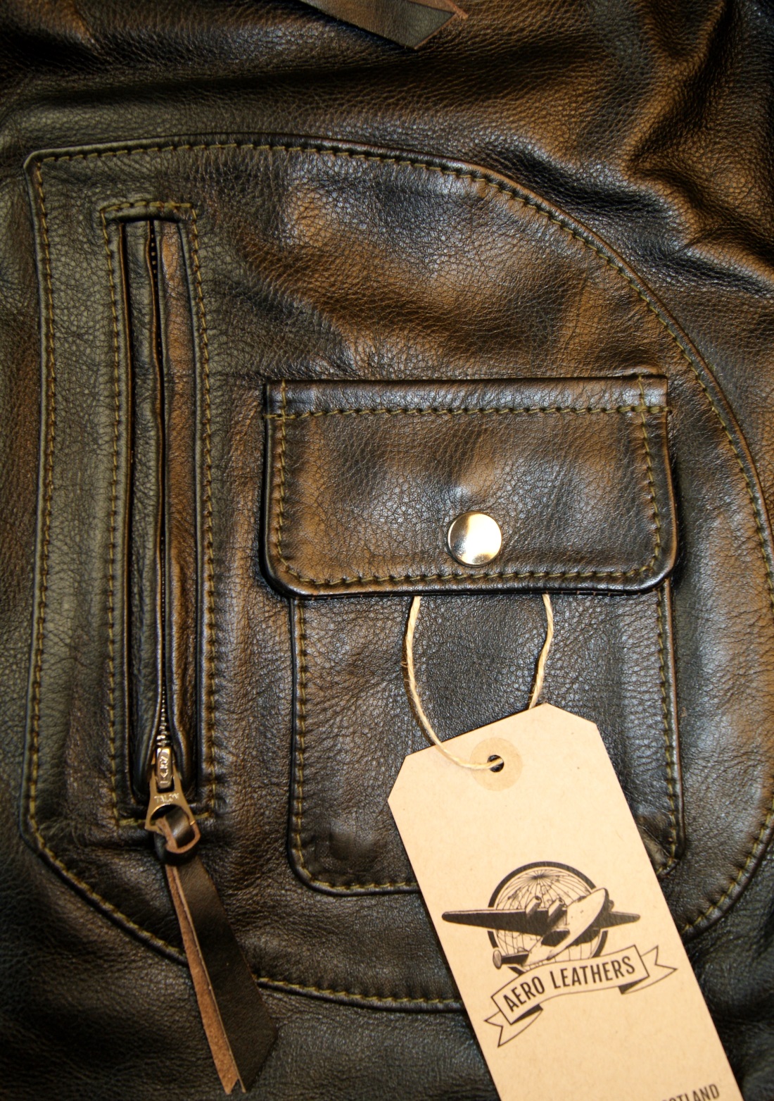 Aero Ridley Blackened Brown Vicenza Horsehide OKD D-Pocket detail.jpg