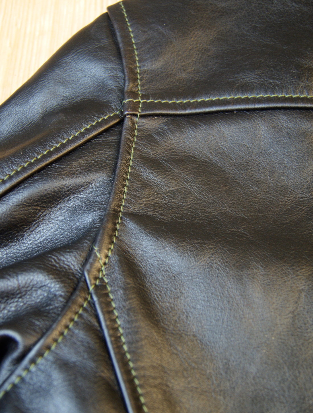 Aero Ridley Blackened Brown Vicenza Horsehide RUV shoulder seam.jpg