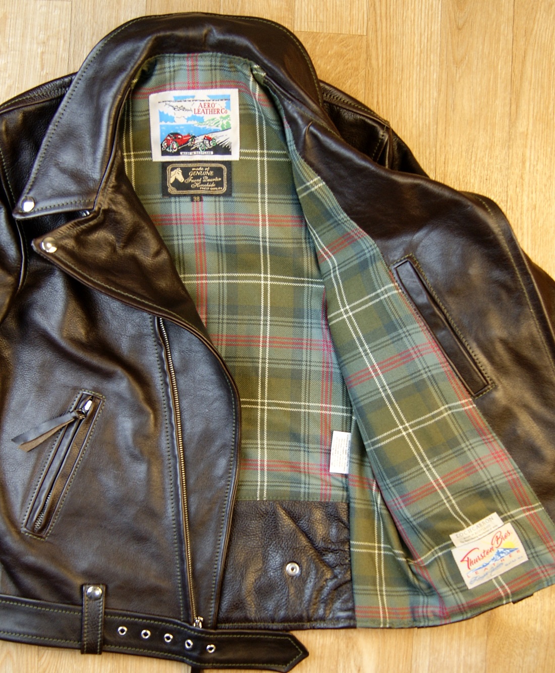 Aero Ridley Dark Seal Vicenza Horsehide CB1 Sutherland Old Ancient tartan lining.jpg