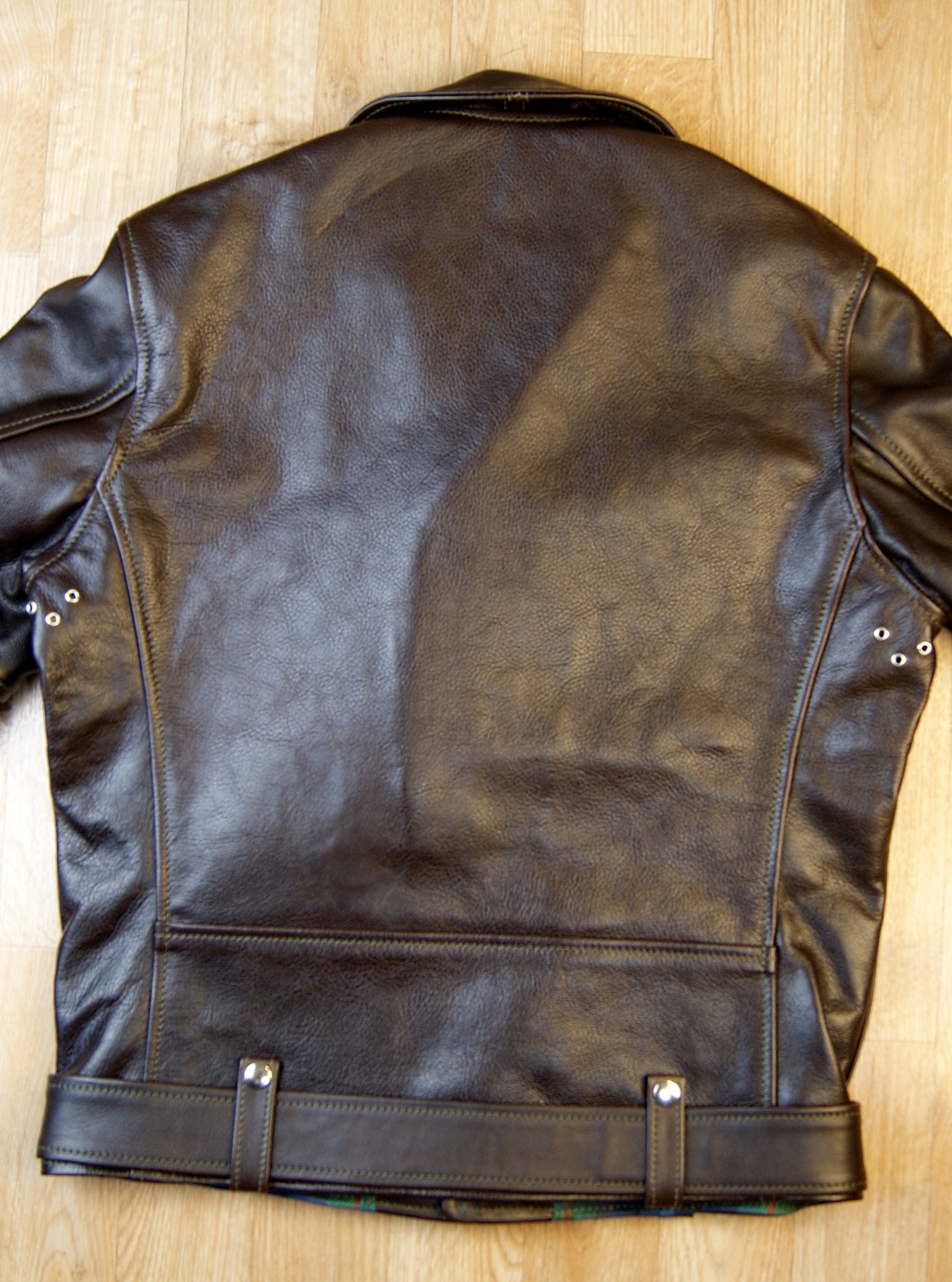 Aero Ridley Dark Seal Vicenza Horsehide KSK2 back.jpg