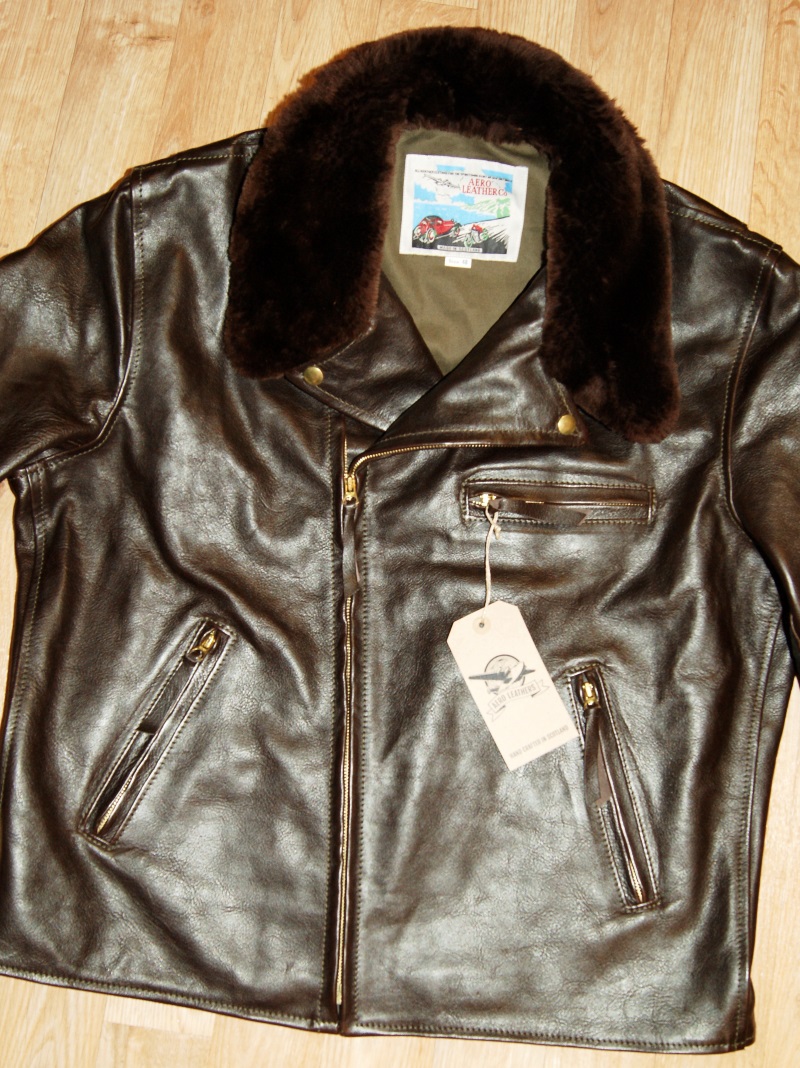 Aero Ridley Dark Seal Vicenza Horsehide size 48 fur collar front.jpg