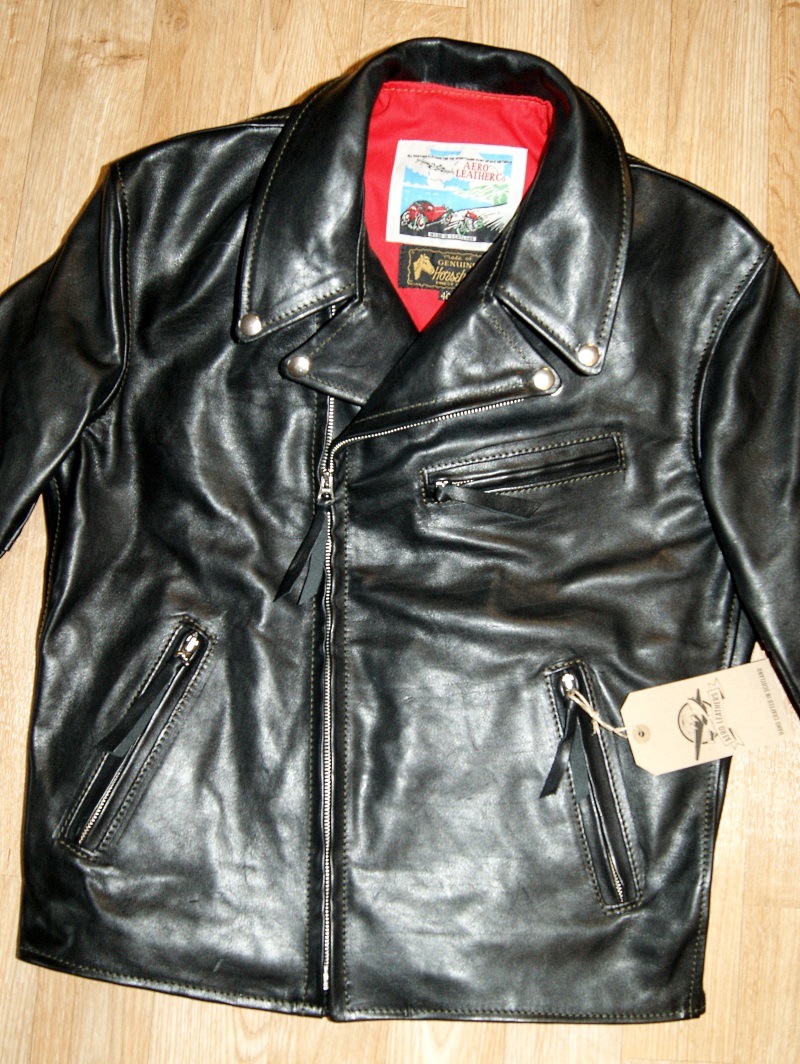 Aero Ridley Three-Pocket Black Vicenza Horsehide front.jpg