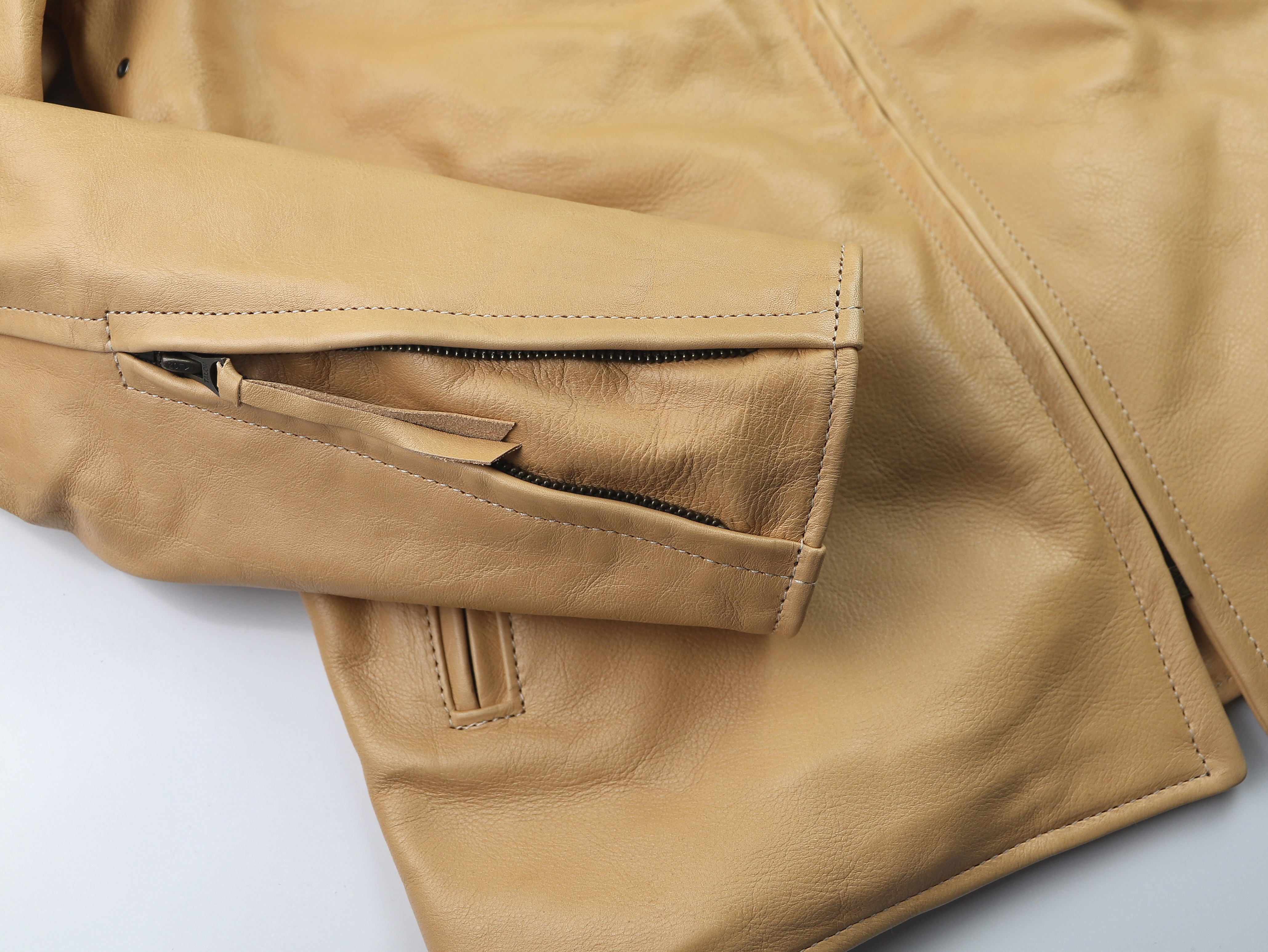 Aero Seven Natural Vicenza Horsehide 2BU sleeve zip.jpg