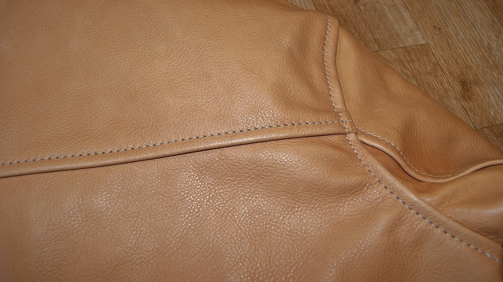 Aero Seven Natural Vicenza Horsehide shoulder grain.jpg