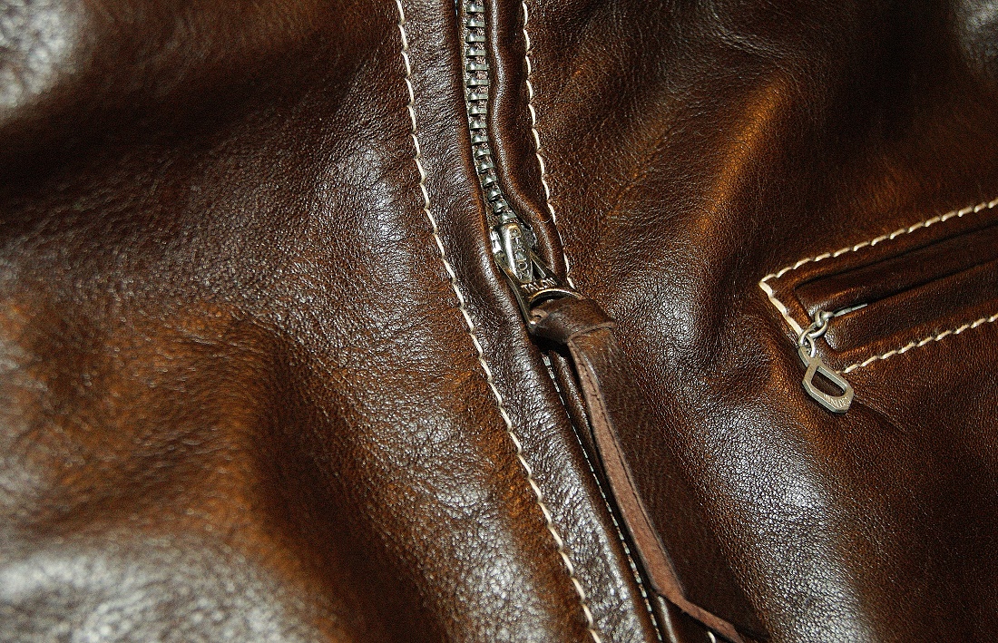 Aero Seven Seal Vicenza Horsehide chest.jpg