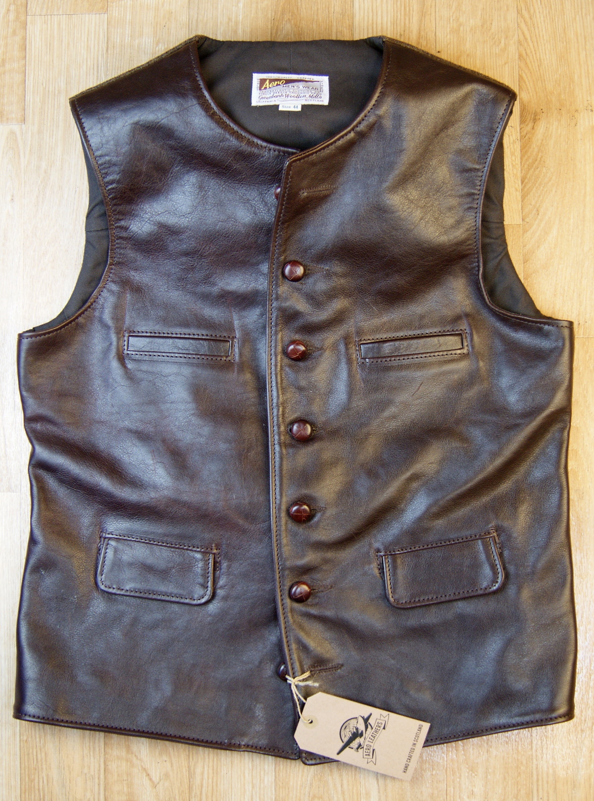 Aero Shackleton Dark Seal Vicenza Horsehide YCS front.jpg