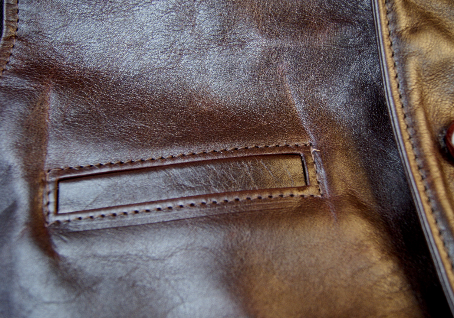 Aero Shackleton Dark Seal Vicenza Horsehide YCS pocket.jpg