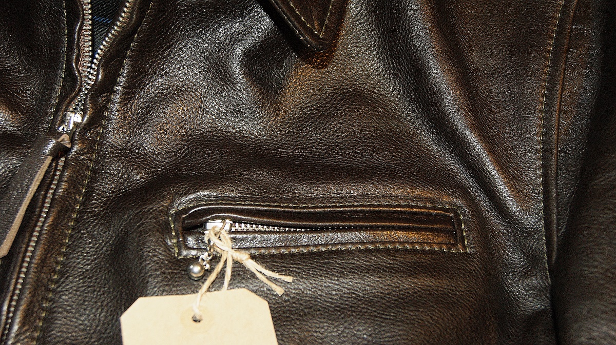 Aero Sheene Cafe' Racer Dark Seal Vicenza Horsehide chest pocket.jpg