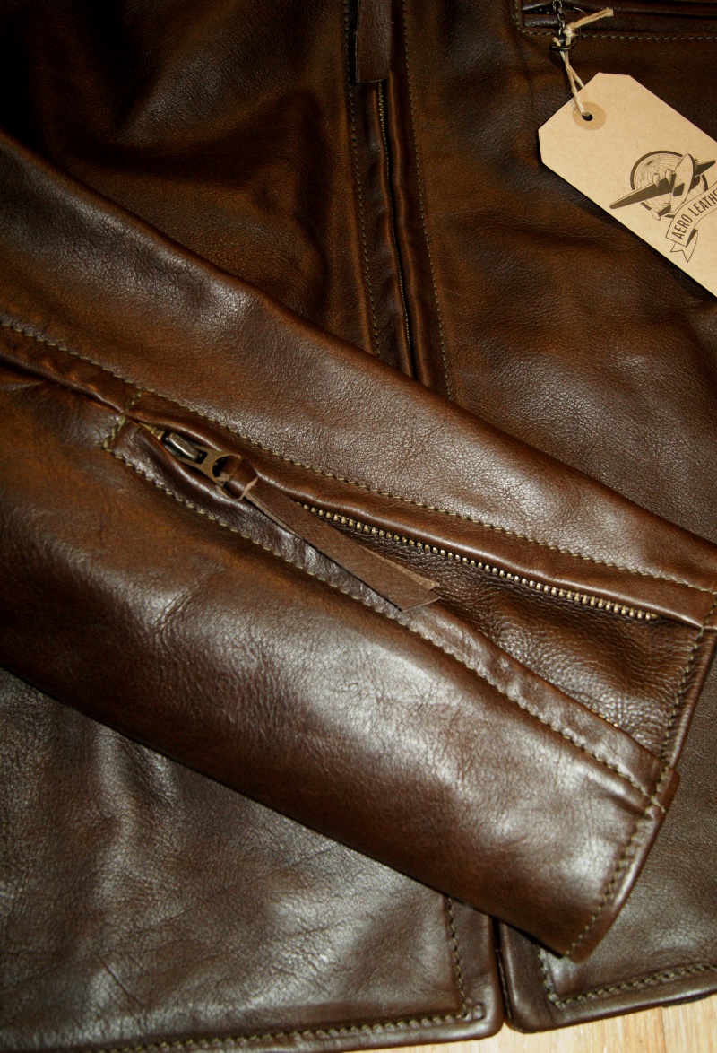 Aero Sheene Dark Seal Vicenza Horsehide WJ5 zip sleeve.jpg