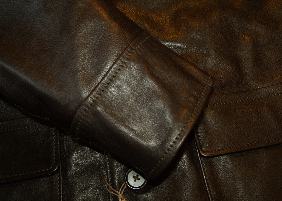 Aero Stockman Dark Seal Vicenza Horsehide size 42 cuff.jpg