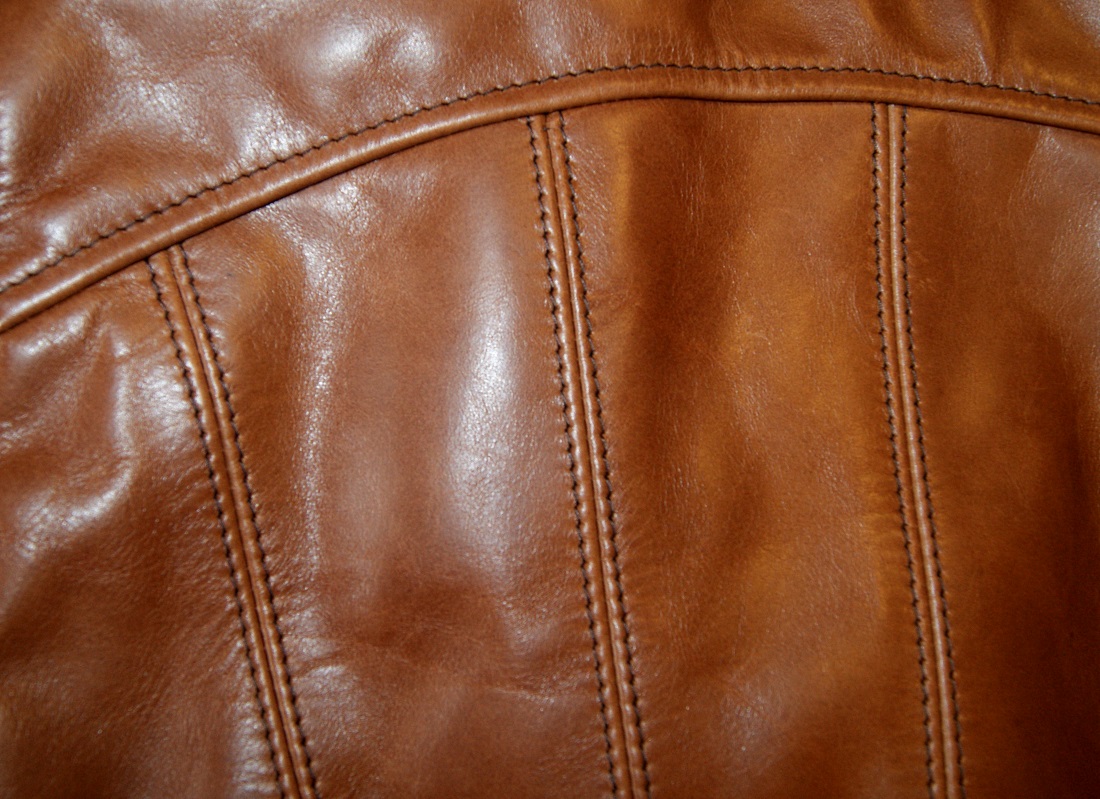 Aero Sunburst Red Fox Cowhide back stitching.jpg