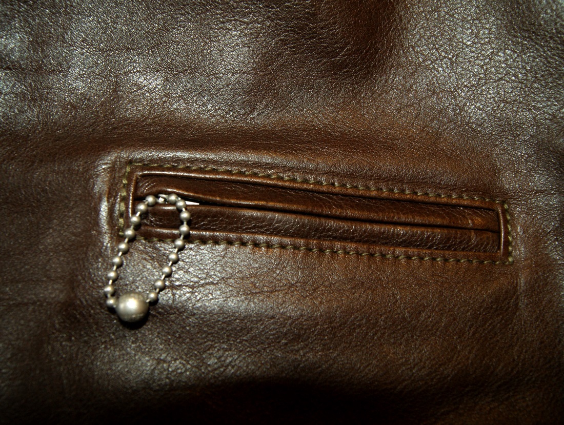 Aero Sunburst Seal Vicenza Horsehide R6 42 chest pocket.jpg