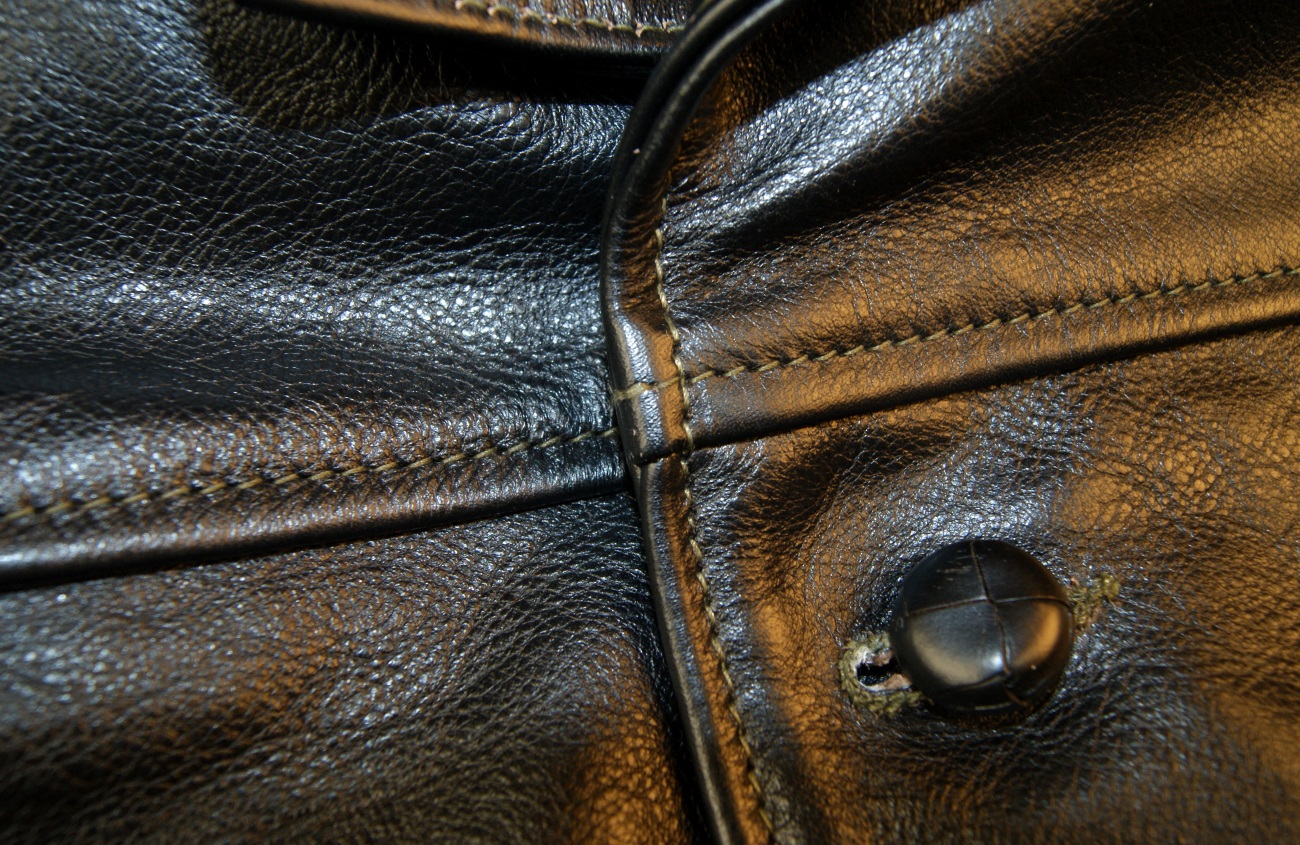 Aero Teamster Blackened Brown Vicenza Horsehide BE6 button.jpg