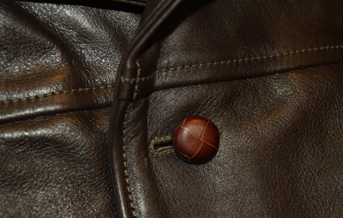 Aero Teamster Dark Seal Vicenza Horsehide K6F leather futbol button.jpg