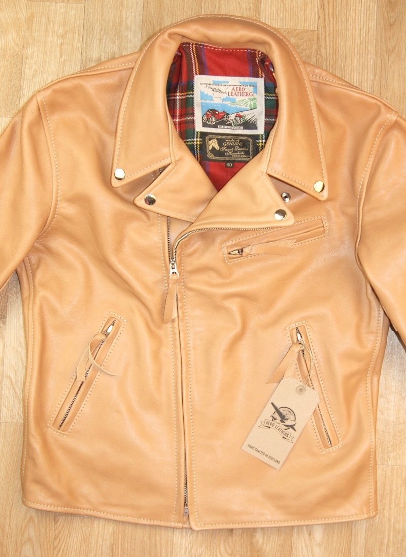 Aero Three-Pocket Ridley Natural Vicenza Horsehide front.jpg