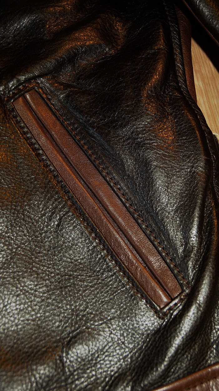 Aero Two-Tone Dustbowl Dark Seal and Seal Vicenza Horsehide handdwarmer.jpg