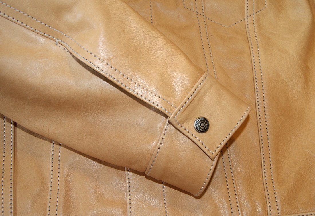 Aero Type 3 Natural Vicenza Horsehide HA7 cuff.jpg