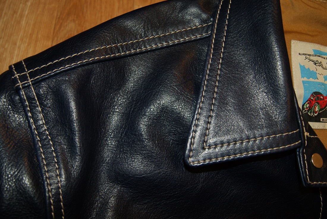 Aero Type 3 Navy Blue Vicenza Horsehide collar.jpg