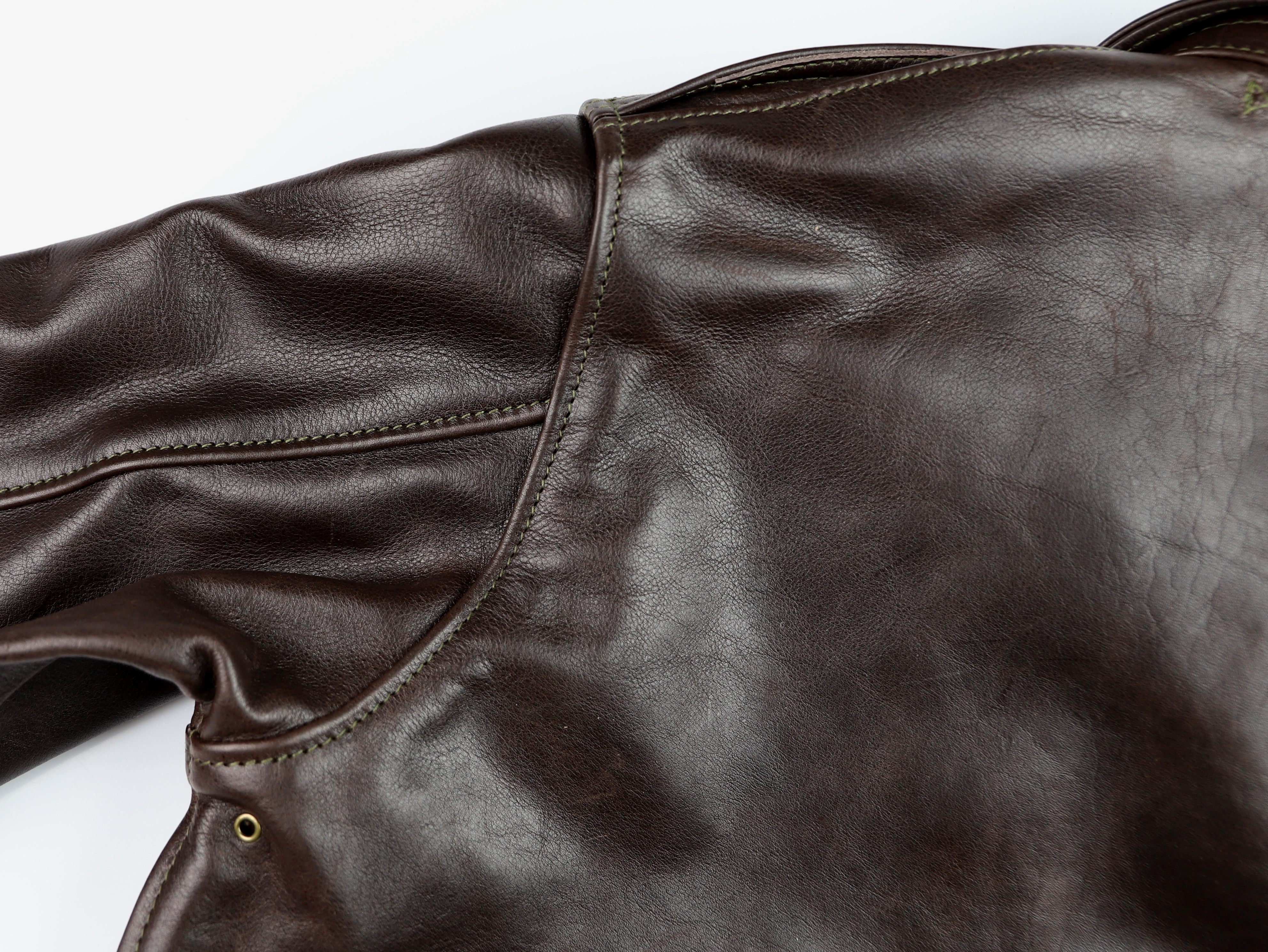 Aero Unknown Maker 1756 Dark Seal Vicenza Horsehide KR1 shoulder seam 2.jpg