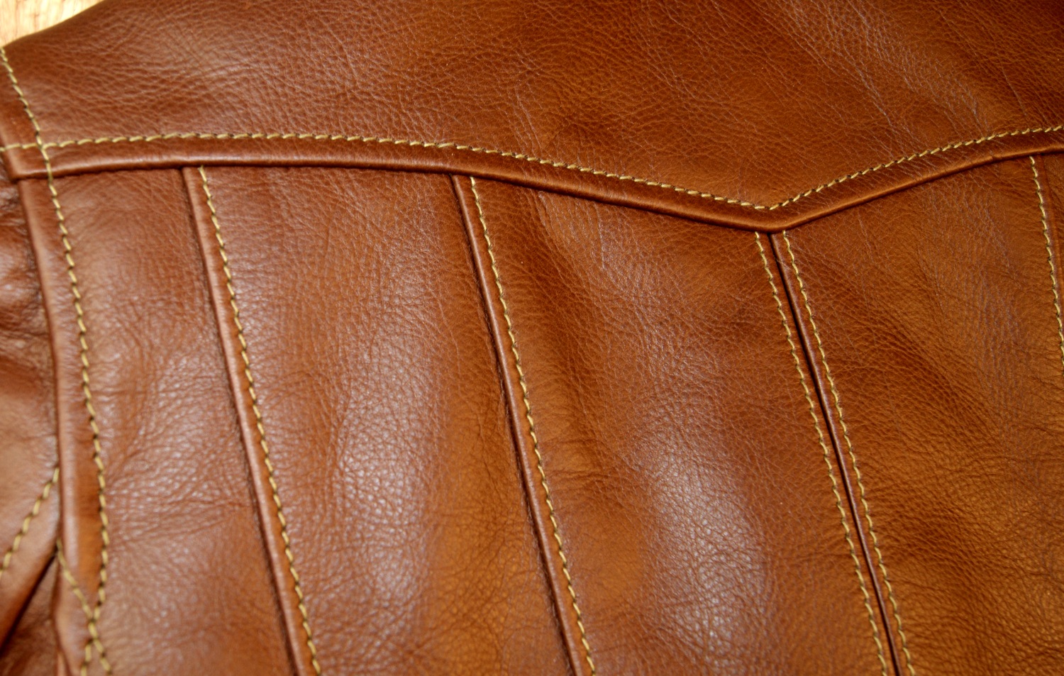 Aero Women's Hooch Hauler Russet Vicenza Horsehide back detail.jpg