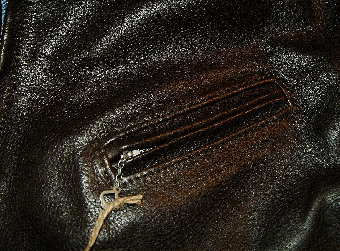 Aero_1930s_Half_Belt_42_Dark_Seal_Vicenza_Horsehide_Musselburgh_chest_pocket.jpg