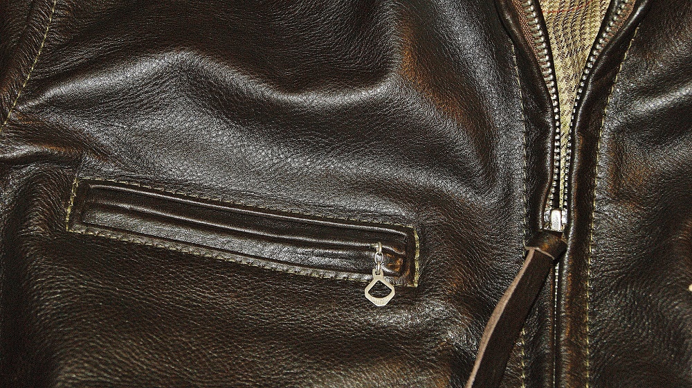 Aero_Board_Racer_Dark_Seal_Vicenza_Horsehide_chest_pocket.jpg