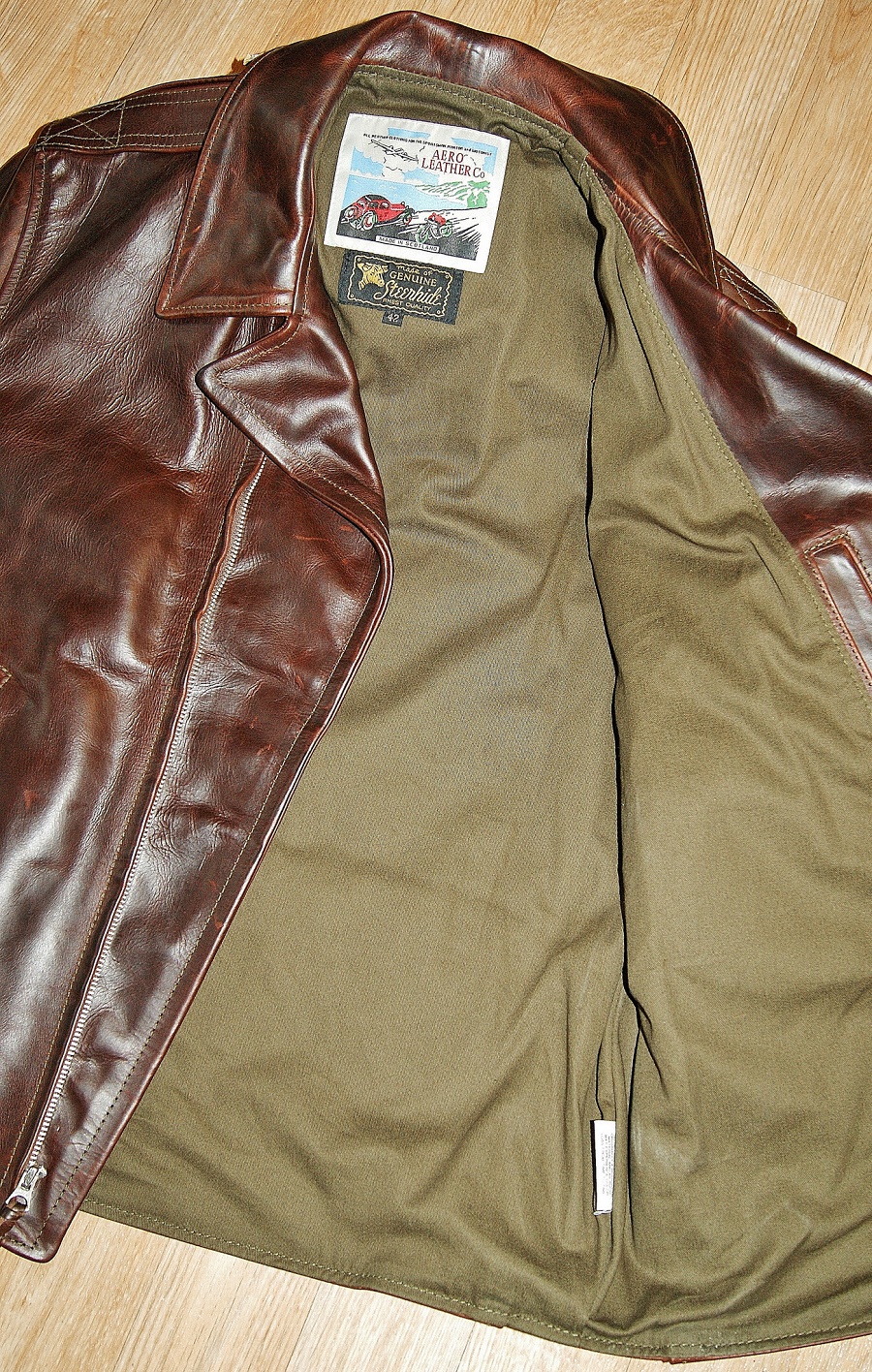 Aero_Bootlegger_Brown_CXL_Steerhide_olive_cotton_drill_lining.jpg